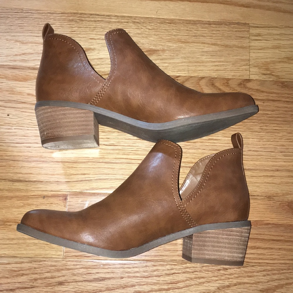 AE booties - Picture 2 of 6
